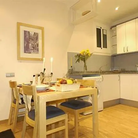 Sagrada266 By Chicstays Apartment *